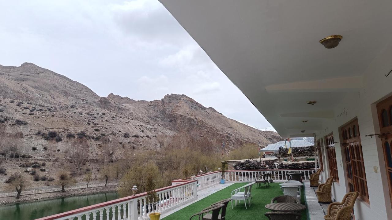 Hotel Lake View Nako Luaran gambar