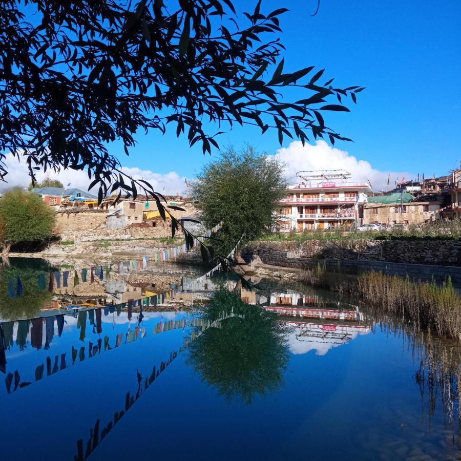 Hotel Lake View Nako Luaran gambar