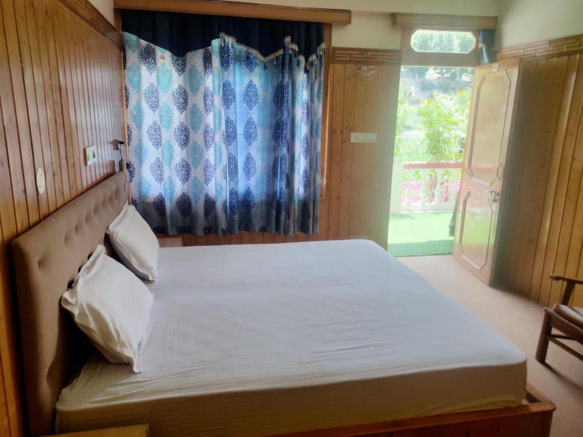 Hotel Lake View Nako Luaran gambar